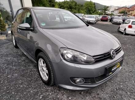 Volkswagen - Golf