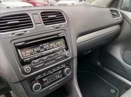 Volkswagen - Golf