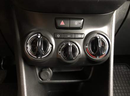 Peugeot - 208