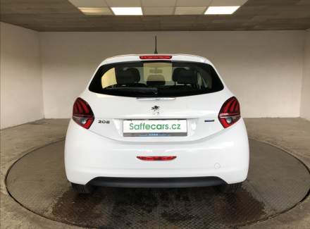Peugeot - 208