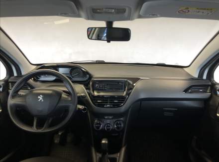 Peugeot - 208
