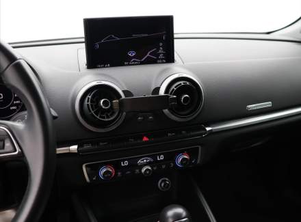 Audi - A3