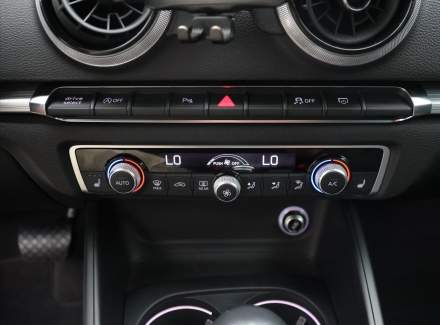 Audi - A3