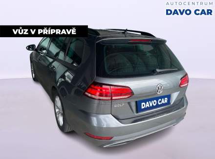 Volkswagen - Golf