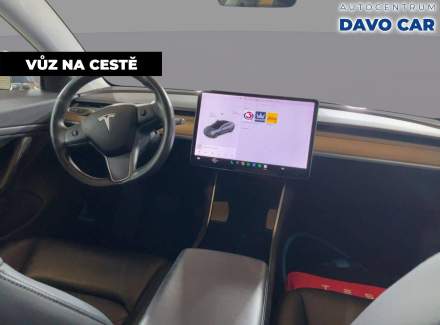 Tesla - Model 3