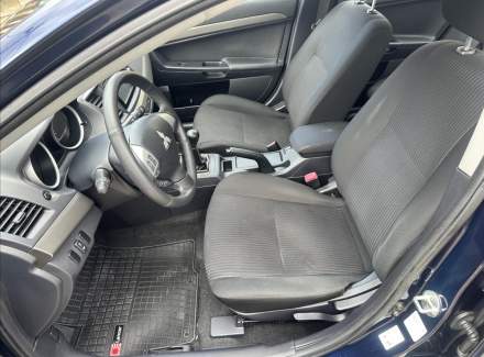 Mitsubishi - Lancer