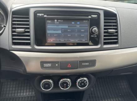 Mitsubishi - Lancer