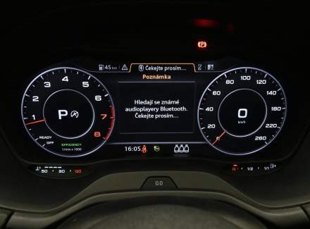Audi - Q2