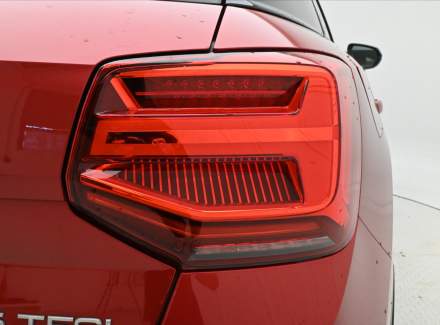 Audi - Q2