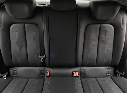 Audi - Q2