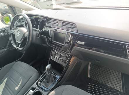 Volkswagen - Touran