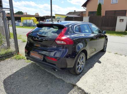 Volvo - V40