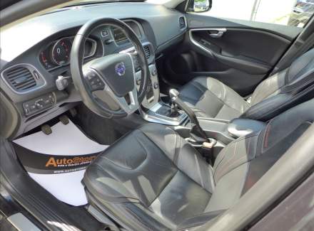 Volvo - V40