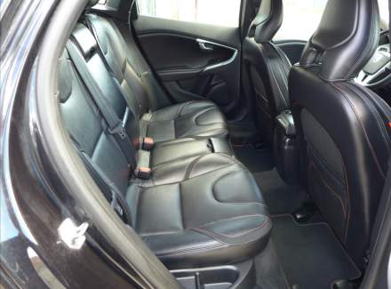 Volvo - V40
