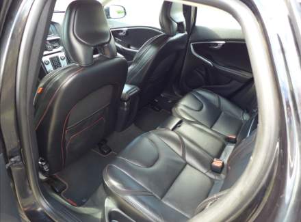 Volvo - V40