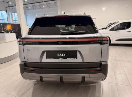 Toyota - bZ4X