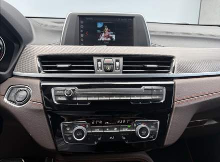 BMW - X2