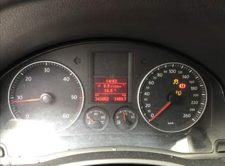 Volkswagen - Golf
