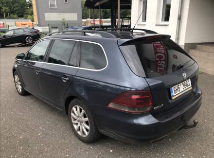 Volkswagen - Golf
