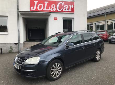 Volkswagen - Golf