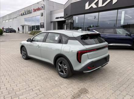 Kia - Avella