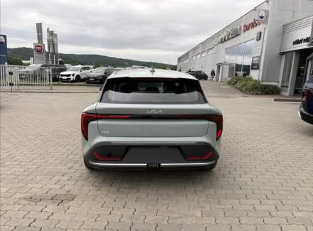 Kia - Avella