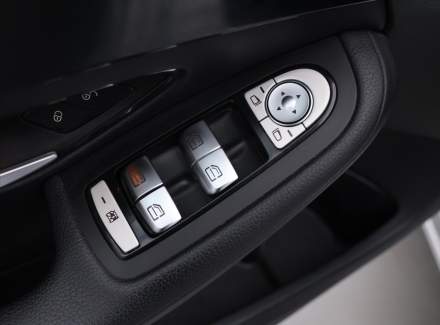 Mercedes-Benz - C-class