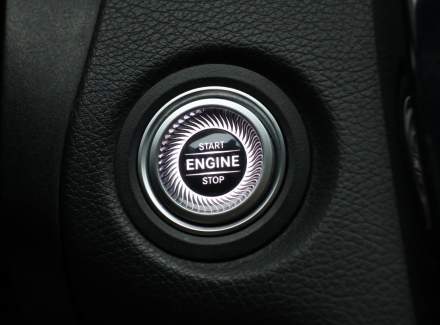 Mercedes-Benz - C-class