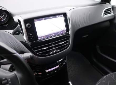 Peugeot - 2008