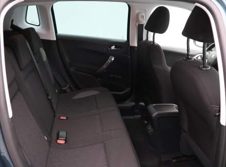 Peugeot - 2008