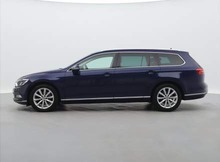Volkswagen - Passat