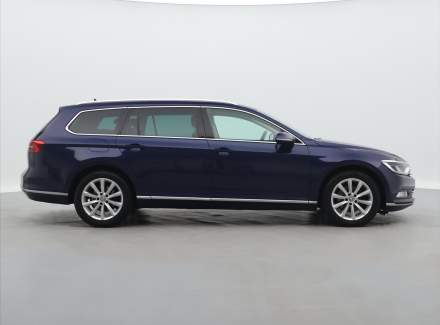 Volkswagen - Passat