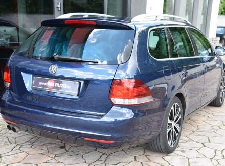 Volkswagen - Golf