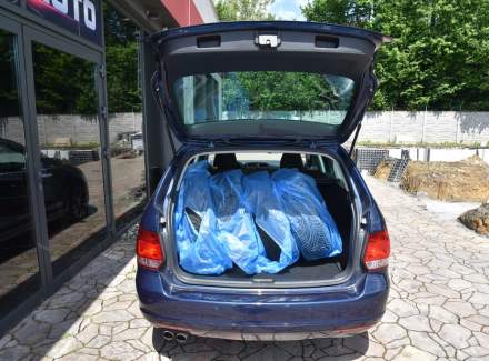 Volkswagen - Golf