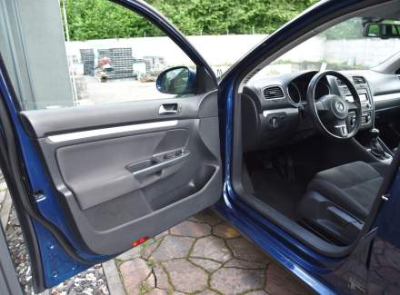 Volkswagen - Golf