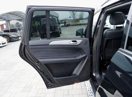 Mercedes-Benz - GLS