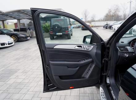 Mercedes-Benz - GLS
