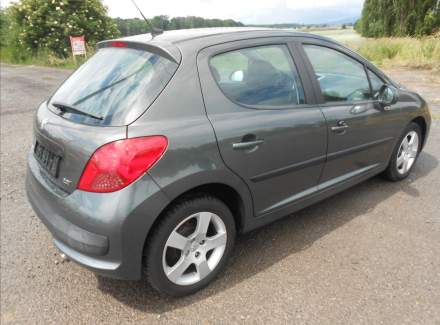 Peugeot - 207