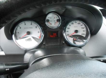 Peugeot - 207