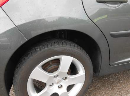 Peugeot - 207