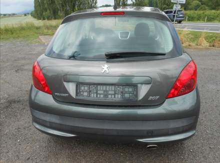 Peugeot - 207