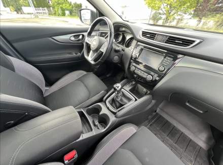 Nissan - Qashqai