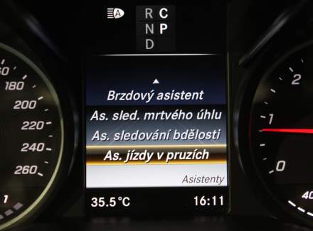 Mercedes-Benz - V-class