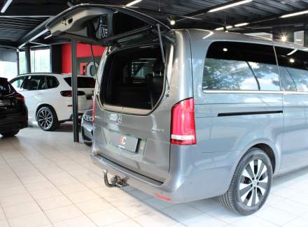Mercedes-Benz - V-class