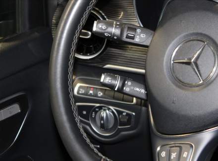 Mercedes-Benz - V-class