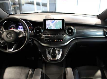 Mercedes-Benz - V-class