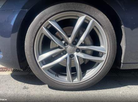 Audi - A6