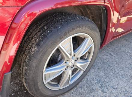 Jeep - Grand Cherokee