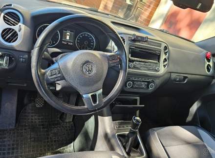 Volkswagen - Tiguan