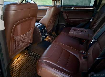 Volkswagen - Touareg